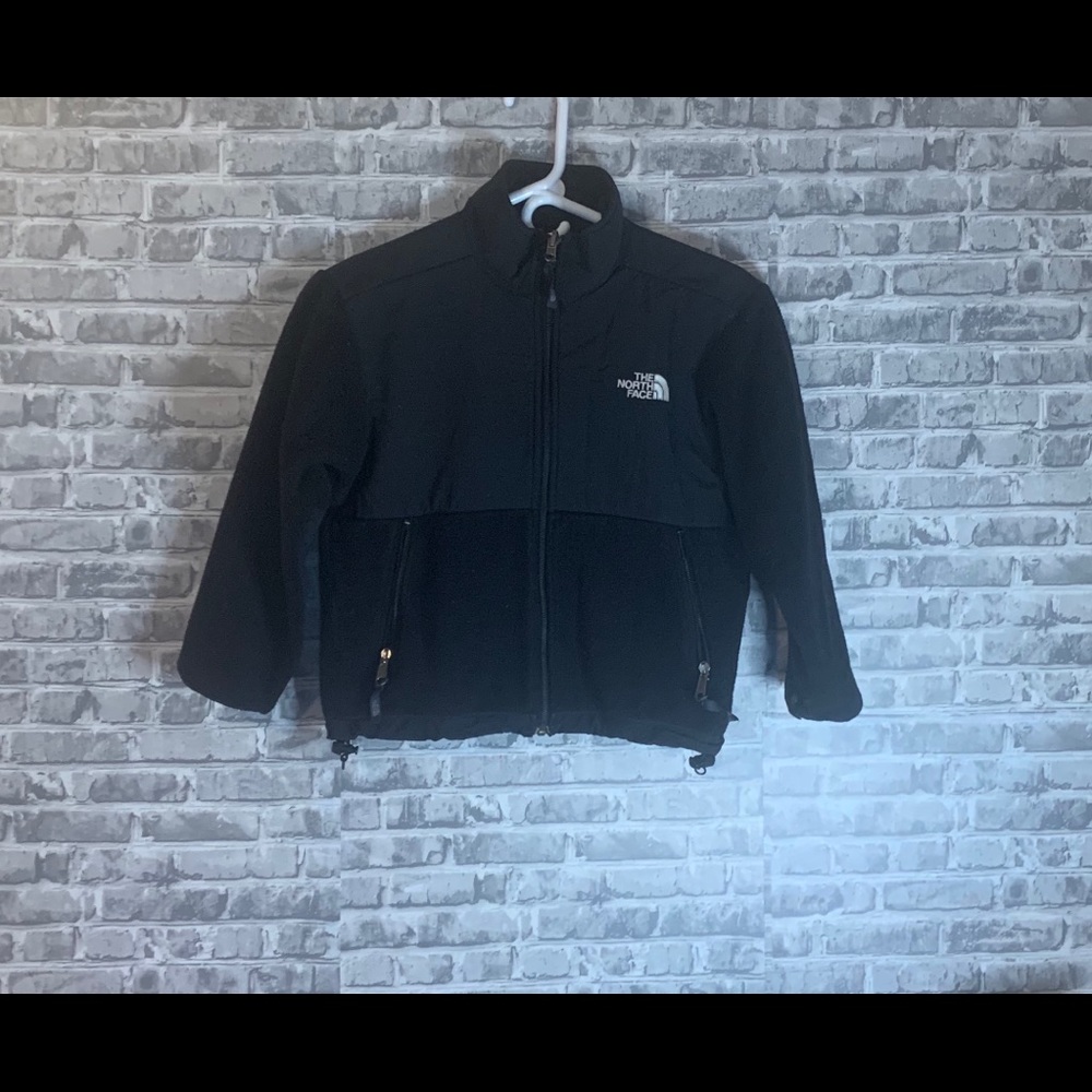 Youth small NORTHFACE BLACK JACKET